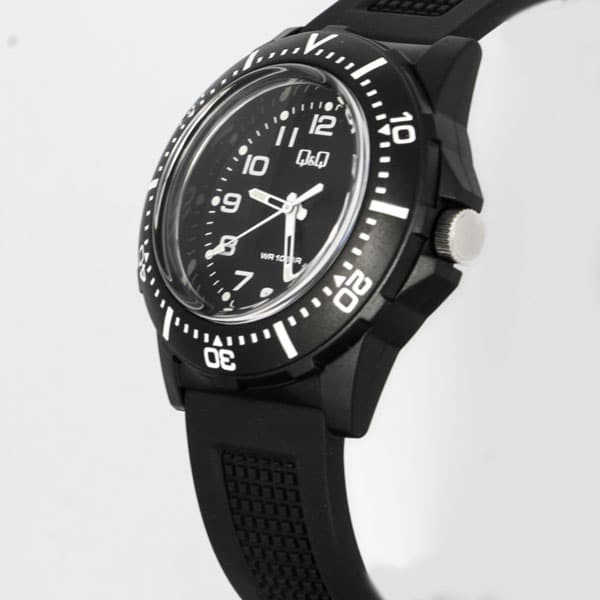 V32A-001VY QQ Reloj para Hombre - Image 2